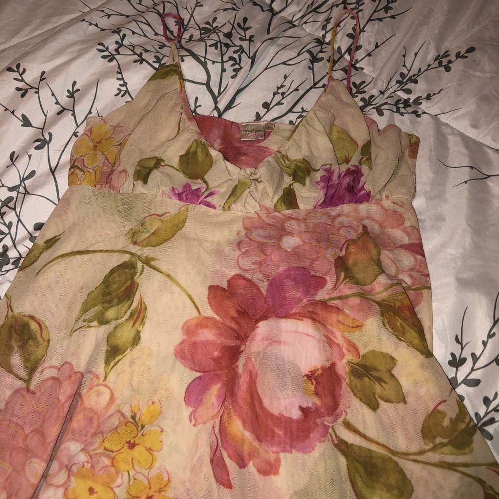 floral tank top